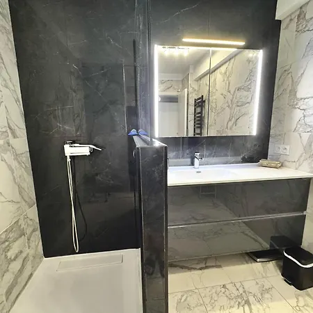 Beau 3 Pieces, Vue Mer, 100m Du Casino Et Des Plages, Double Exposition Avec Terrasses